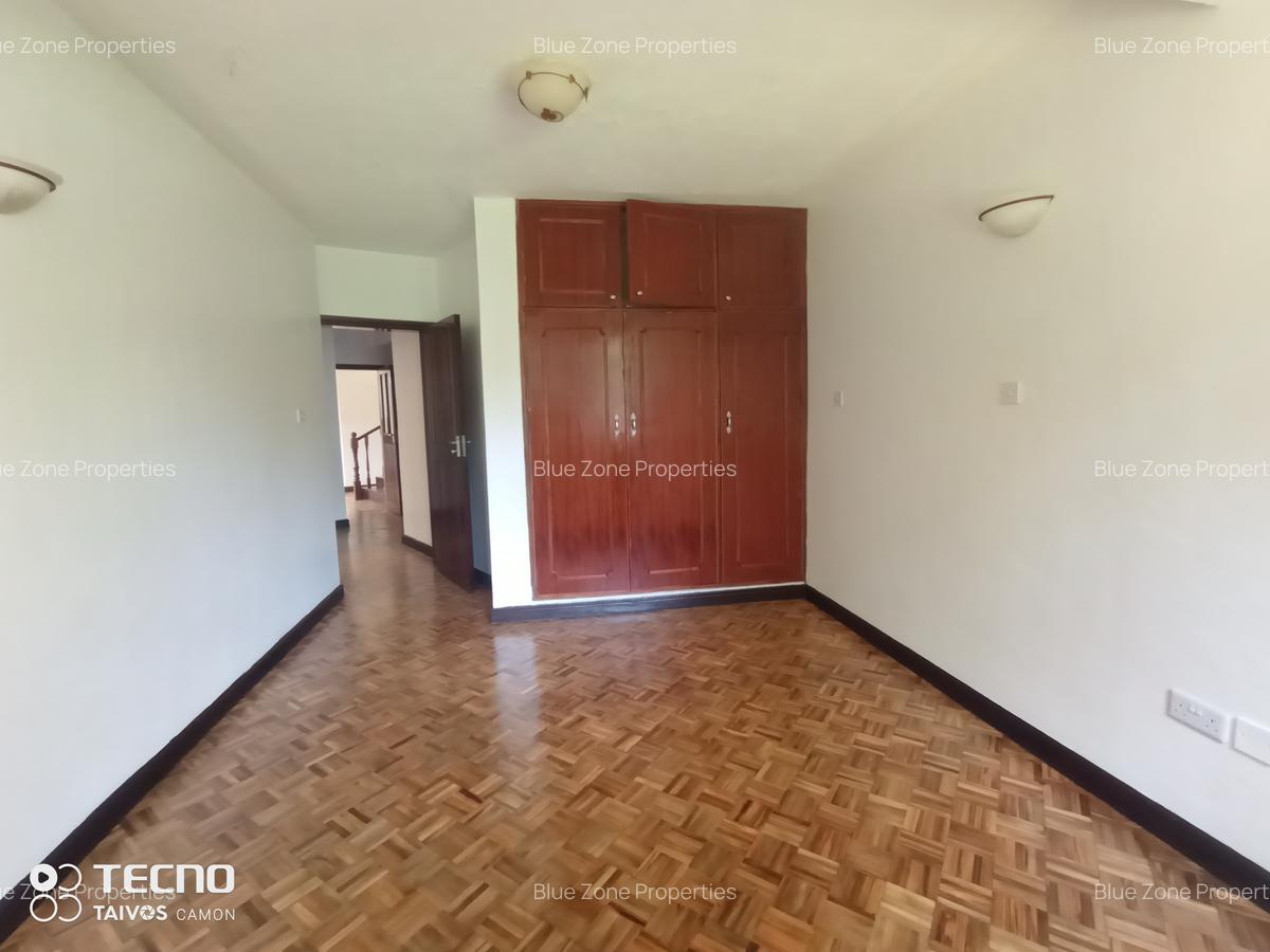 5 Bed House with En Suite at Off Un Avenue - 15