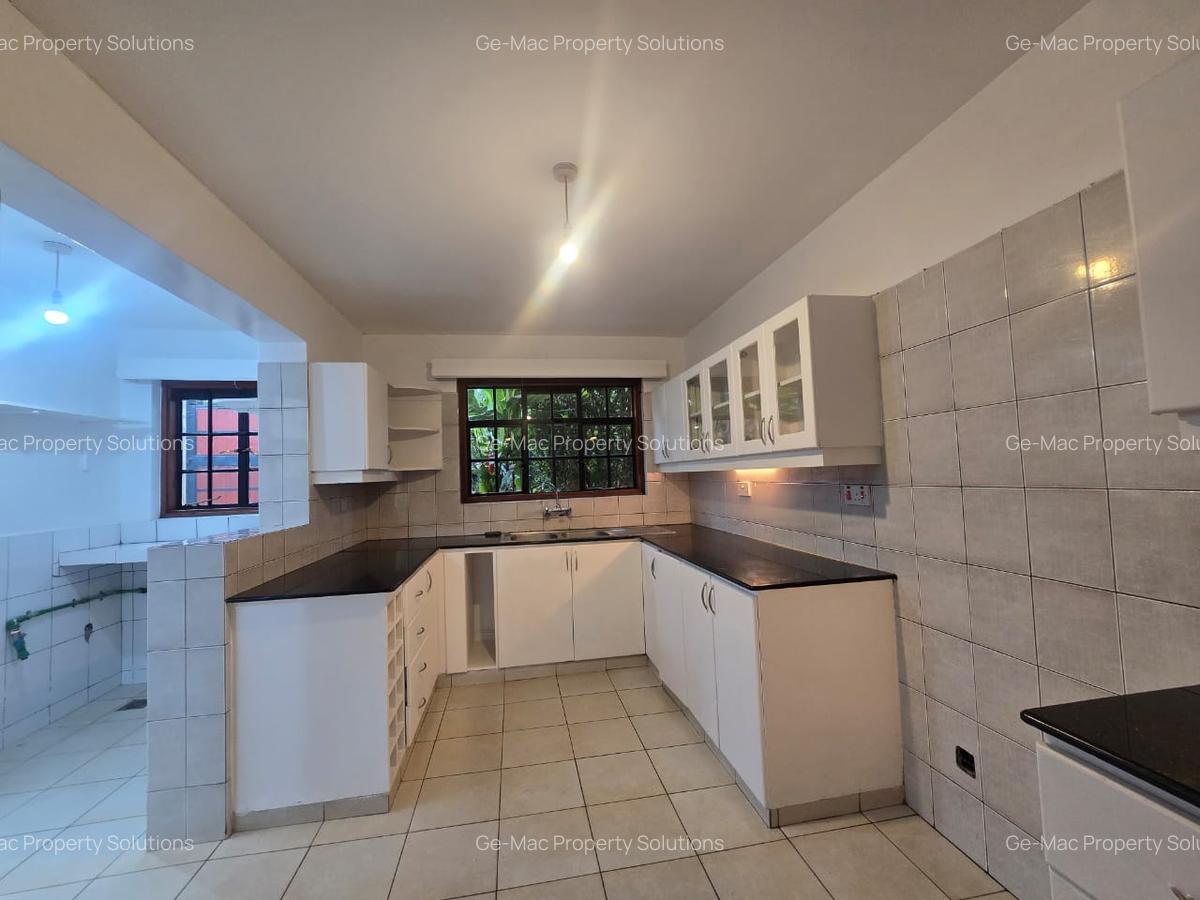 3 Bed House with En Suite in Runda - 15