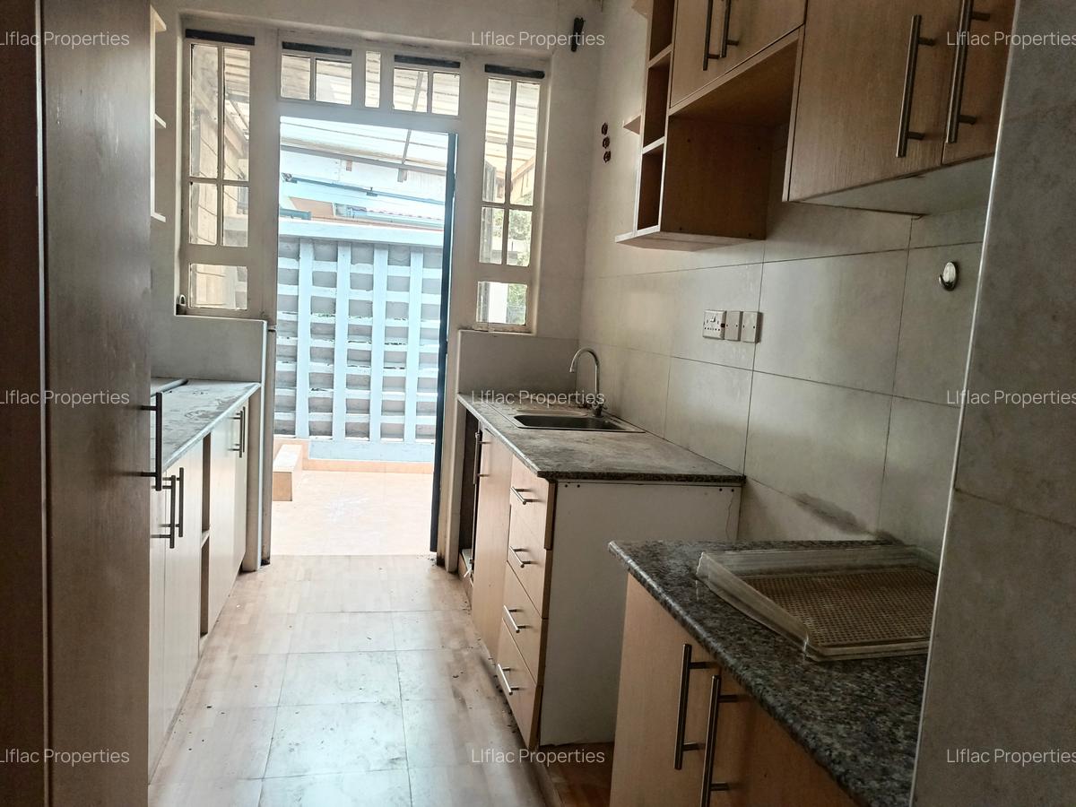 1 Bed House with En Suite in Runda - 5