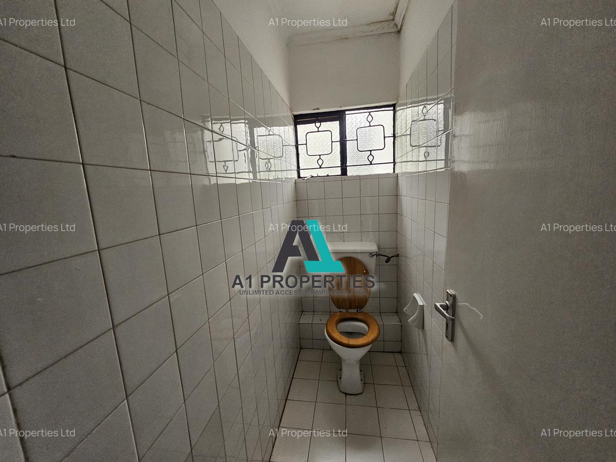 4 Bed Townhouse with En Suite in Lavington - 8