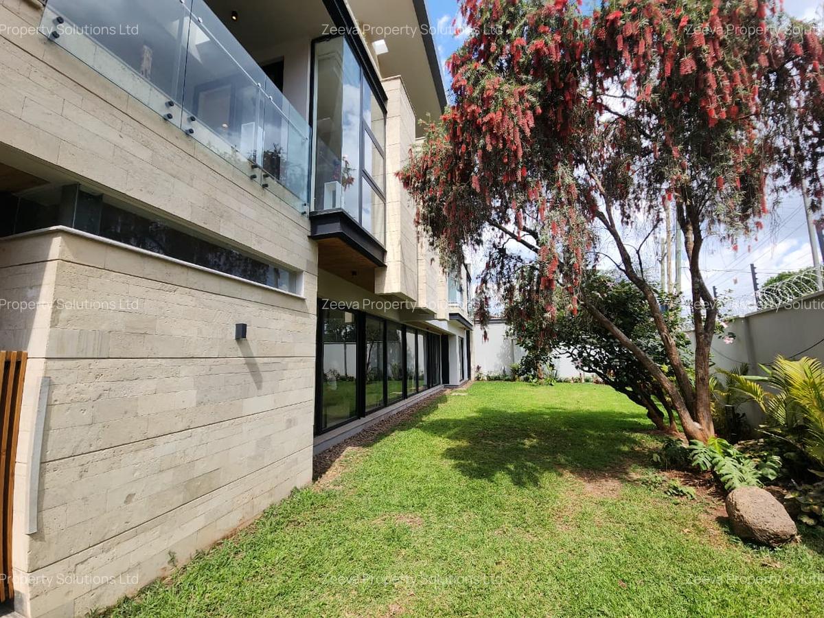 5 Bed Villa with En Suite in Westlands Area - 2