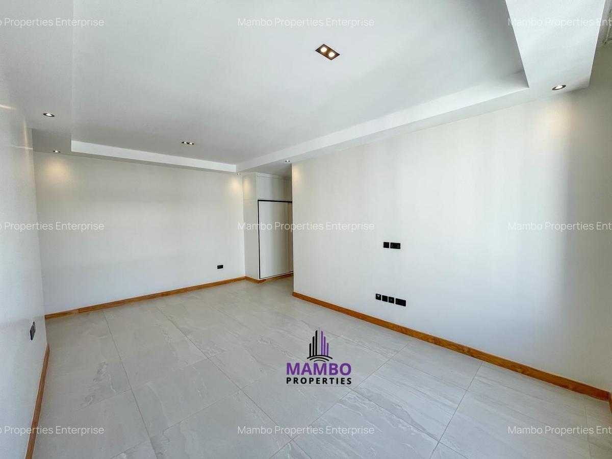 4 Bed Apartment with En Suite at Peponi Rd - 16