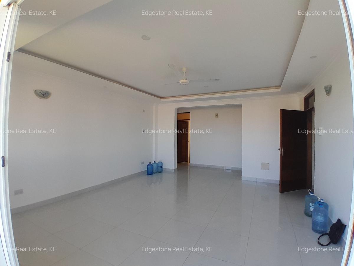 3 Bed Apartment with En Suite in Mtwapa - 16