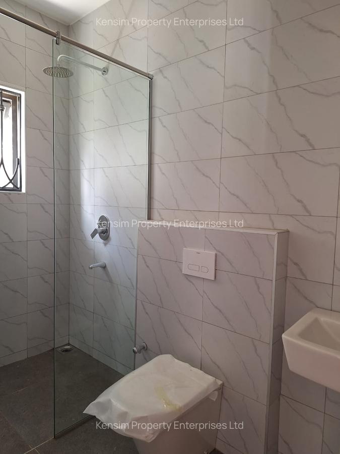 5 Bed House with En Suite in Loresho - 15
