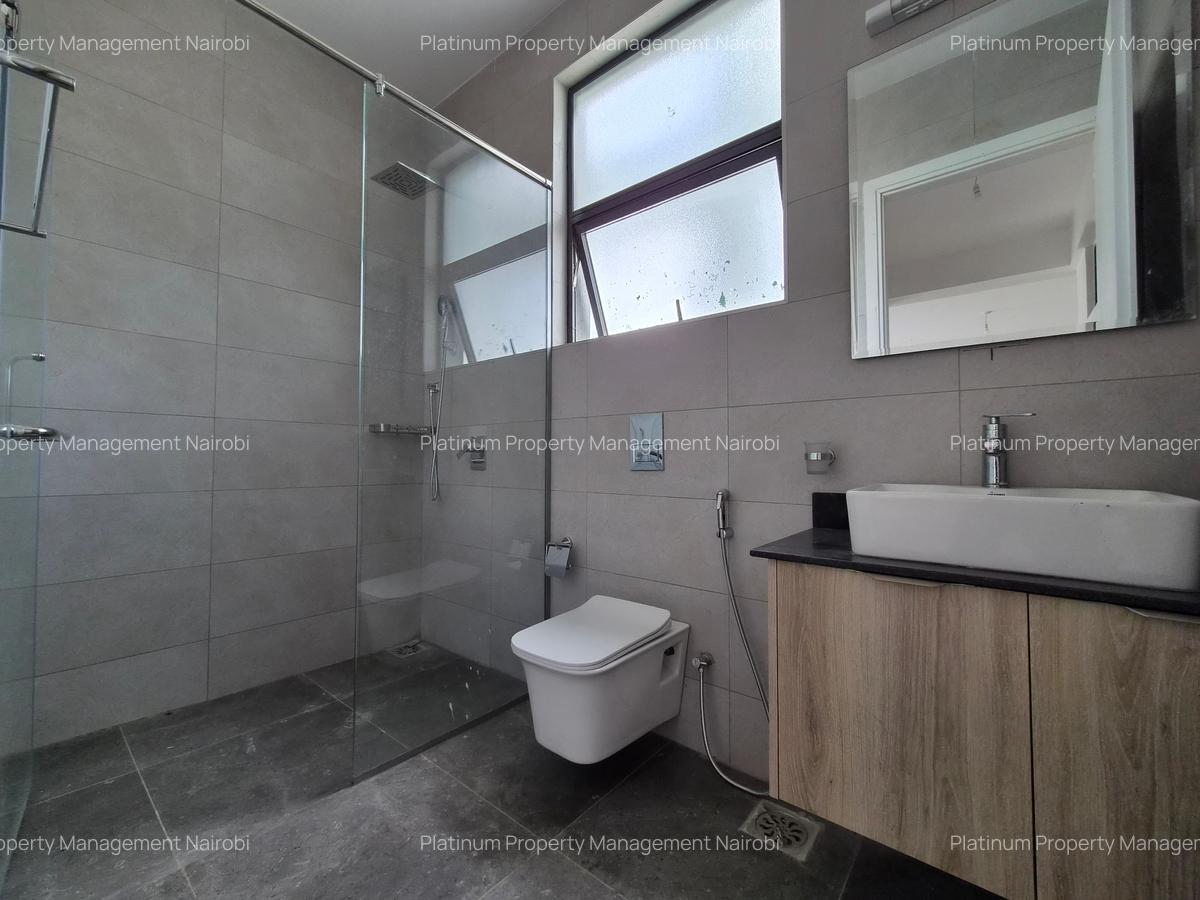 2 Bed Apartment with En Suite at Second Parklands - 12
