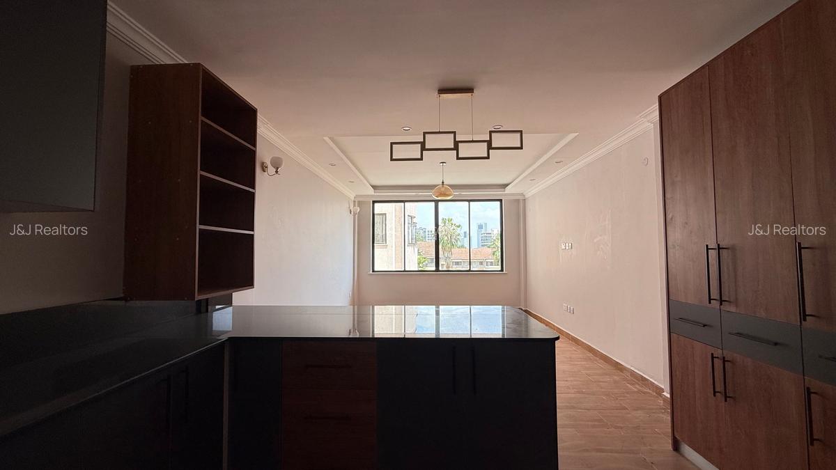 2 Bed Apartment with En Suite in Rhapta Road - 5