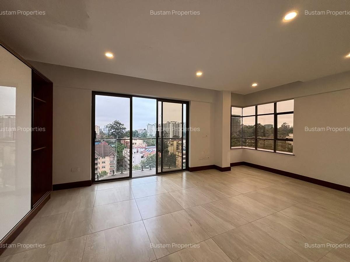 2 Bed Apartment with En Suite in Westlands Area - 4