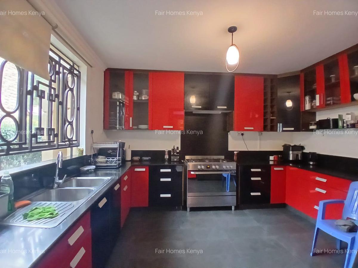 4 Bed Townhouse with En Suite at Lavington Green - 13