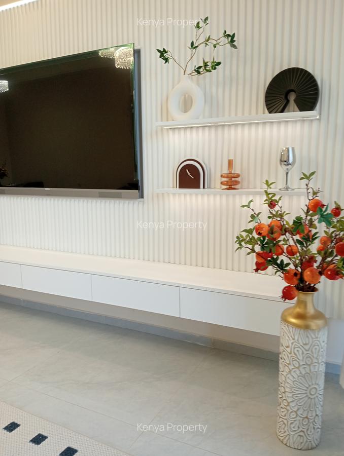 1 Bed Apartment with Swimming Pool at Wood Avenue - 19