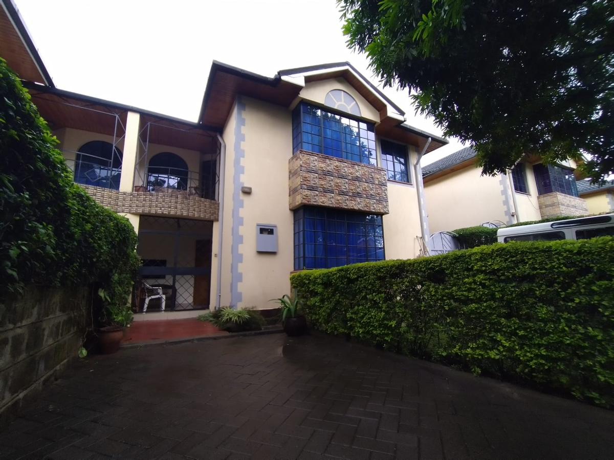 4 Bed Townhouse with En Suite at Owashika Rd - 2