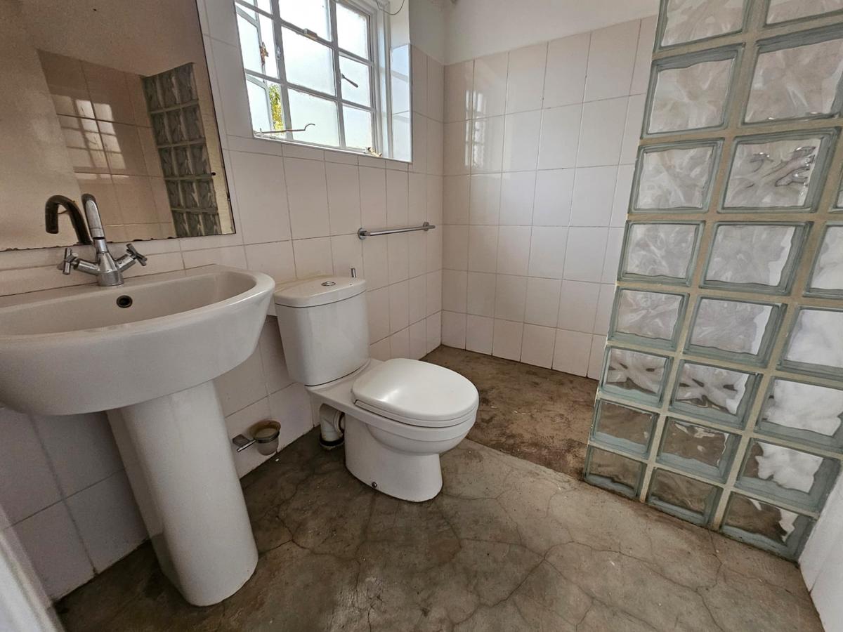 4 Bed House with En Suite in Muthaiga - 9