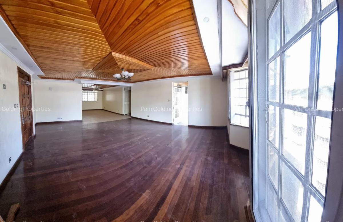 4 Bed Apartment with Lift in Westlands Area - 4