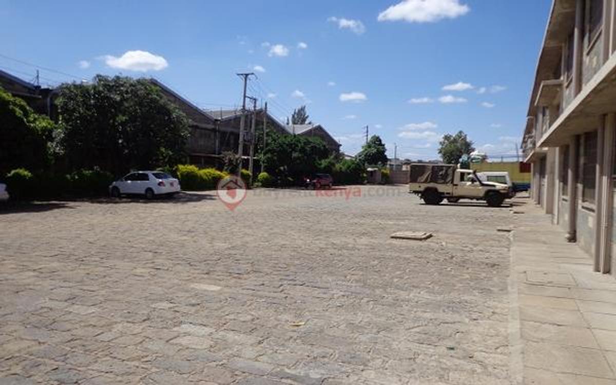 10,000 ft² Warehouse with Service Charge Included at Off Mombasa Road - 10