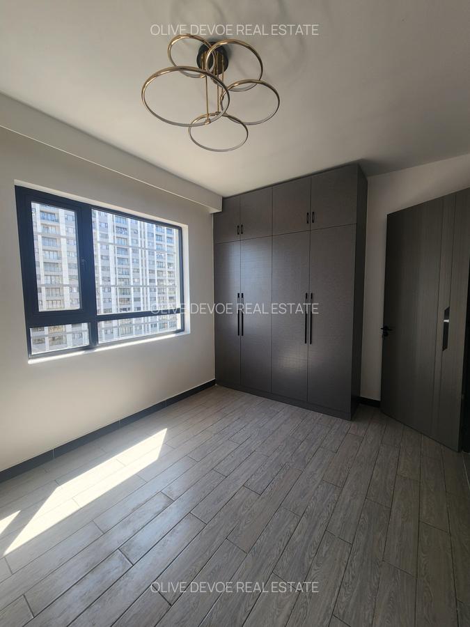 2 Bed Apartment with En Suite in Lavington - 6