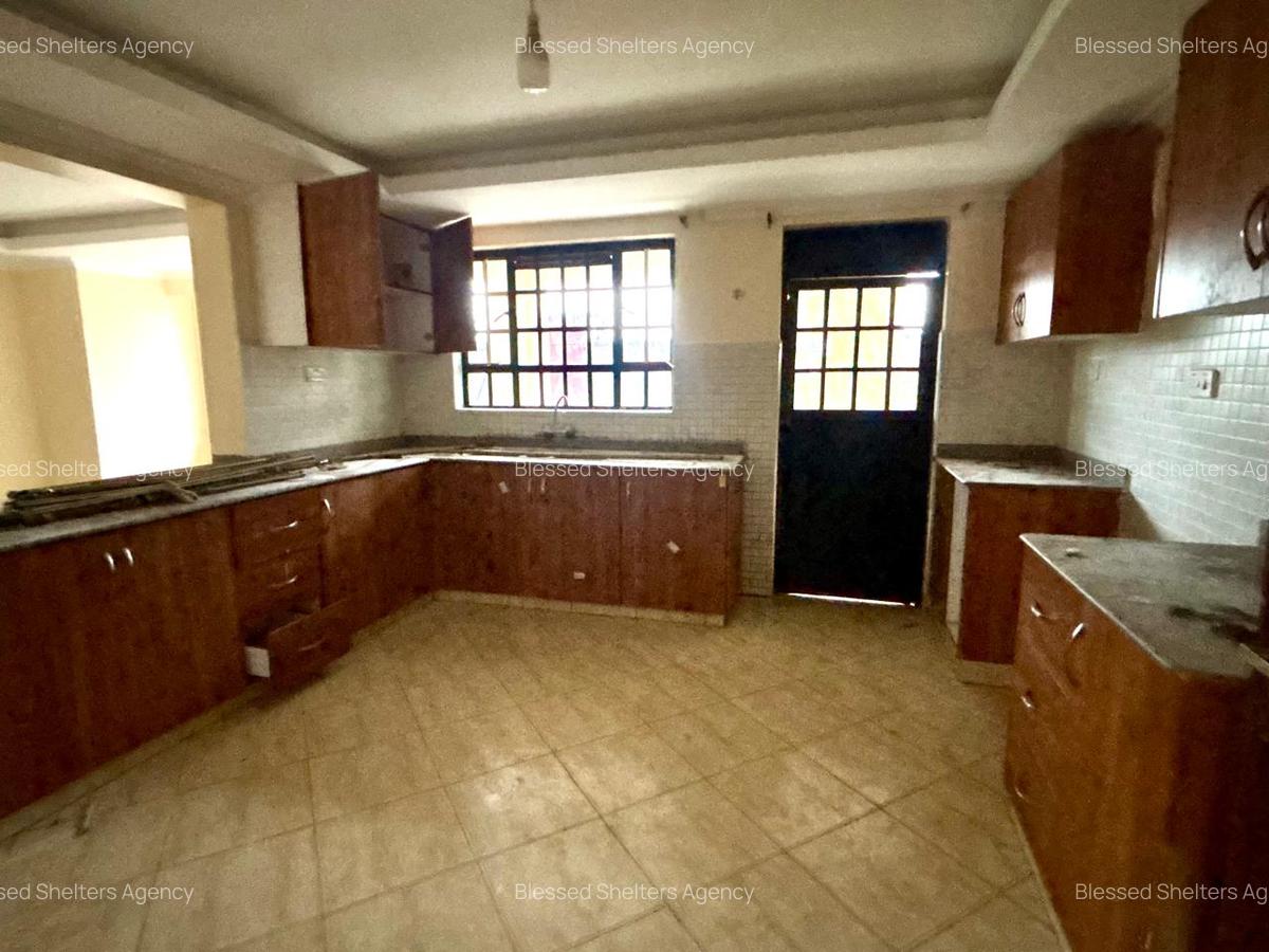 5 Bed Villa with En Suite in Kiambu Road - 15