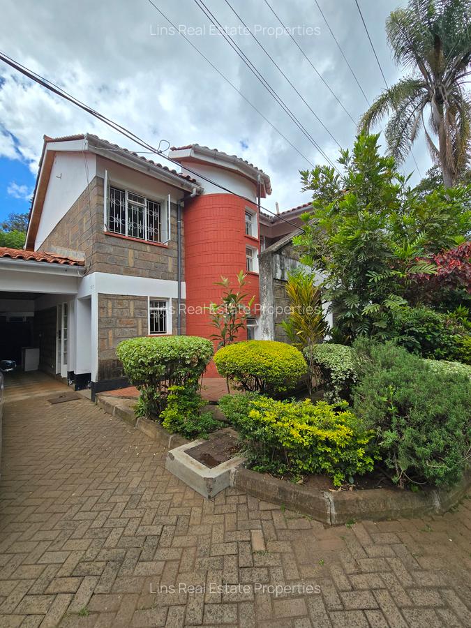 4 Bed Townhouse with En Suite in Lavington - 1