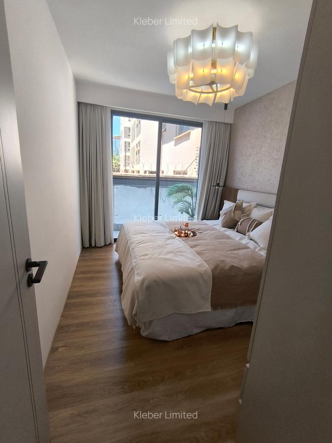 Studio Apartment with En Suite at Westlands - 8