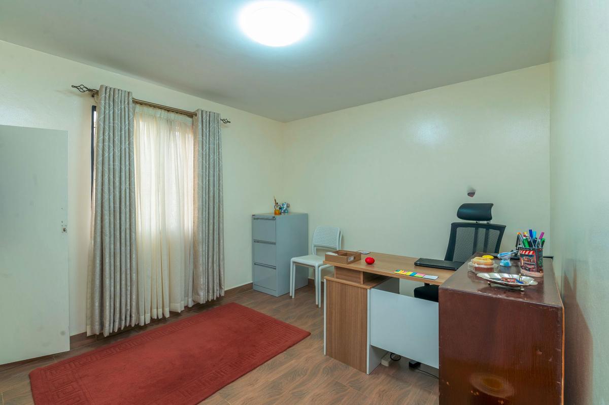 3 Bed Apartment with En Suite in Embakasi - 10