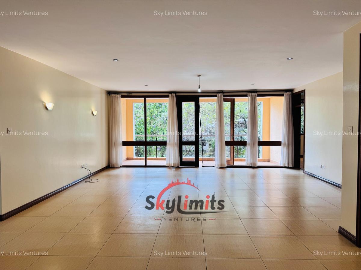 3 Bed Apartment with En Suite at Riverside Drive - 3