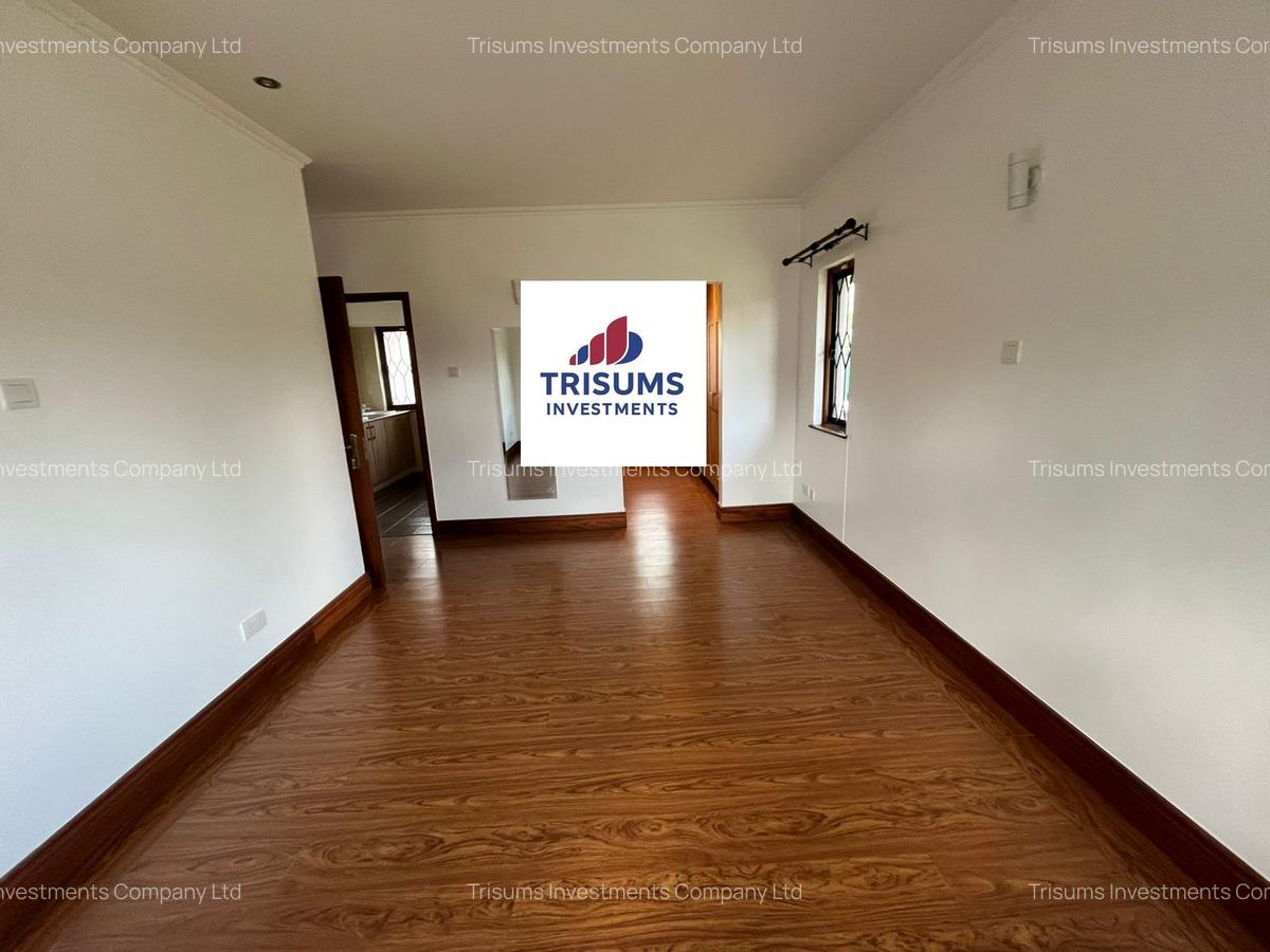 5 Bed Townhouse with En Suite in Gigiri - 10