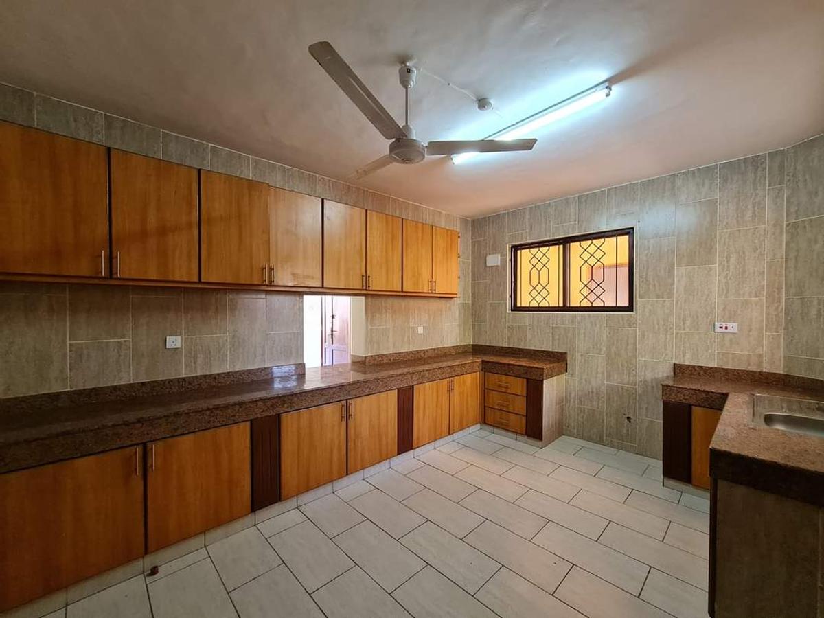 3 Bed Apartment with En Suite in Nyali Area - 6