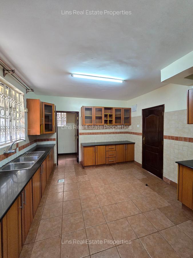 4 Bed Townhouse with En Suite in Kileleshwa - 9