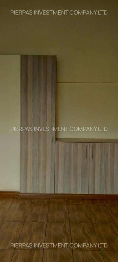 6 Bed Villa with En Suite in Lavington - 13