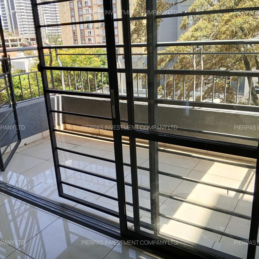 Serviced 3 Bed Apartment with En Suite in Westlands Area - 16