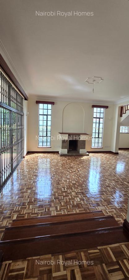 4 Bed Townhouse with En Suite at Lavington Green - 15