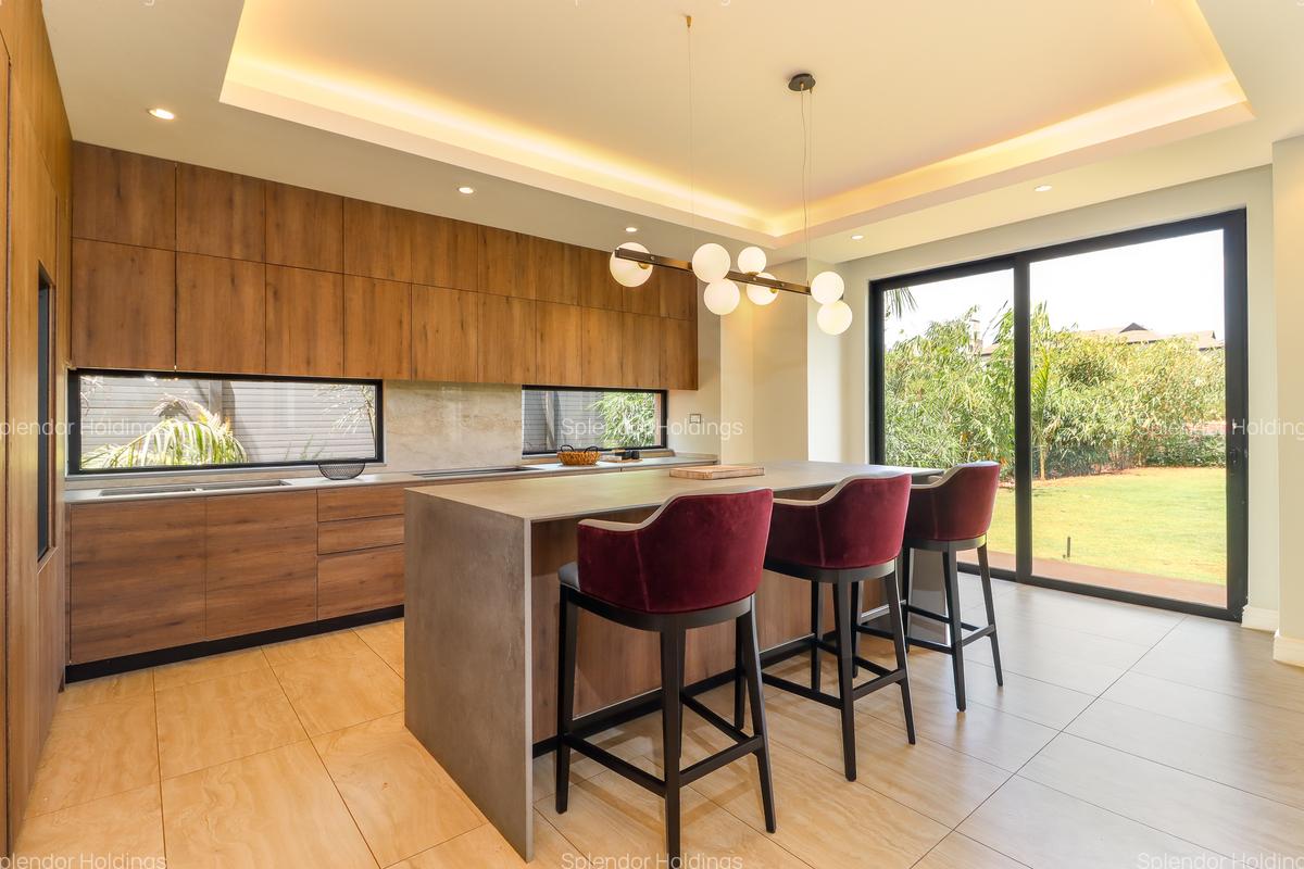 4 Bed Villa with En Suite in Runda - 9