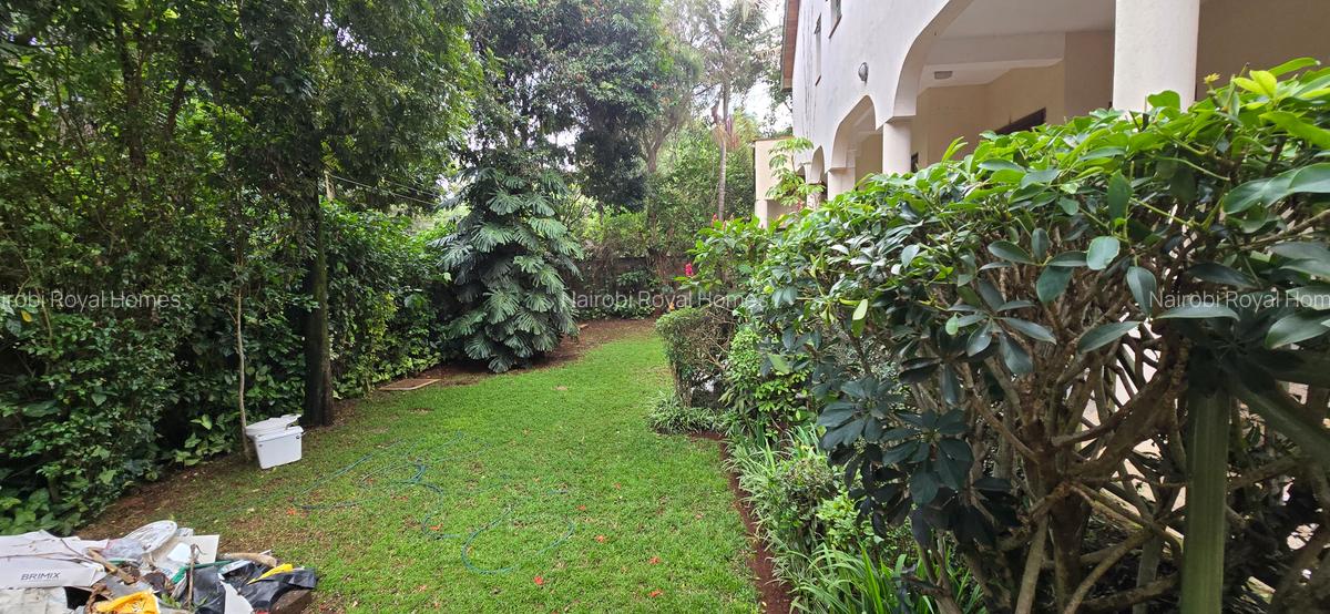 4 Bed Townhouse with En Suite at Lavington Green - 2