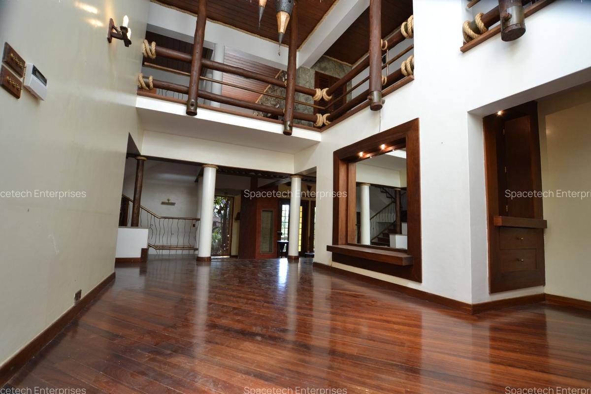 5 Bed House with En Suite in Runda - 5
