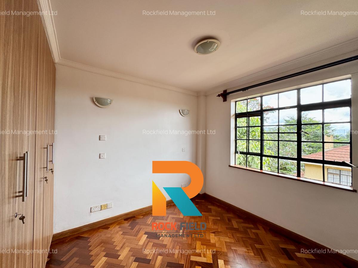 5 Bed Townhouse with En Suite in Kitisuru - 16