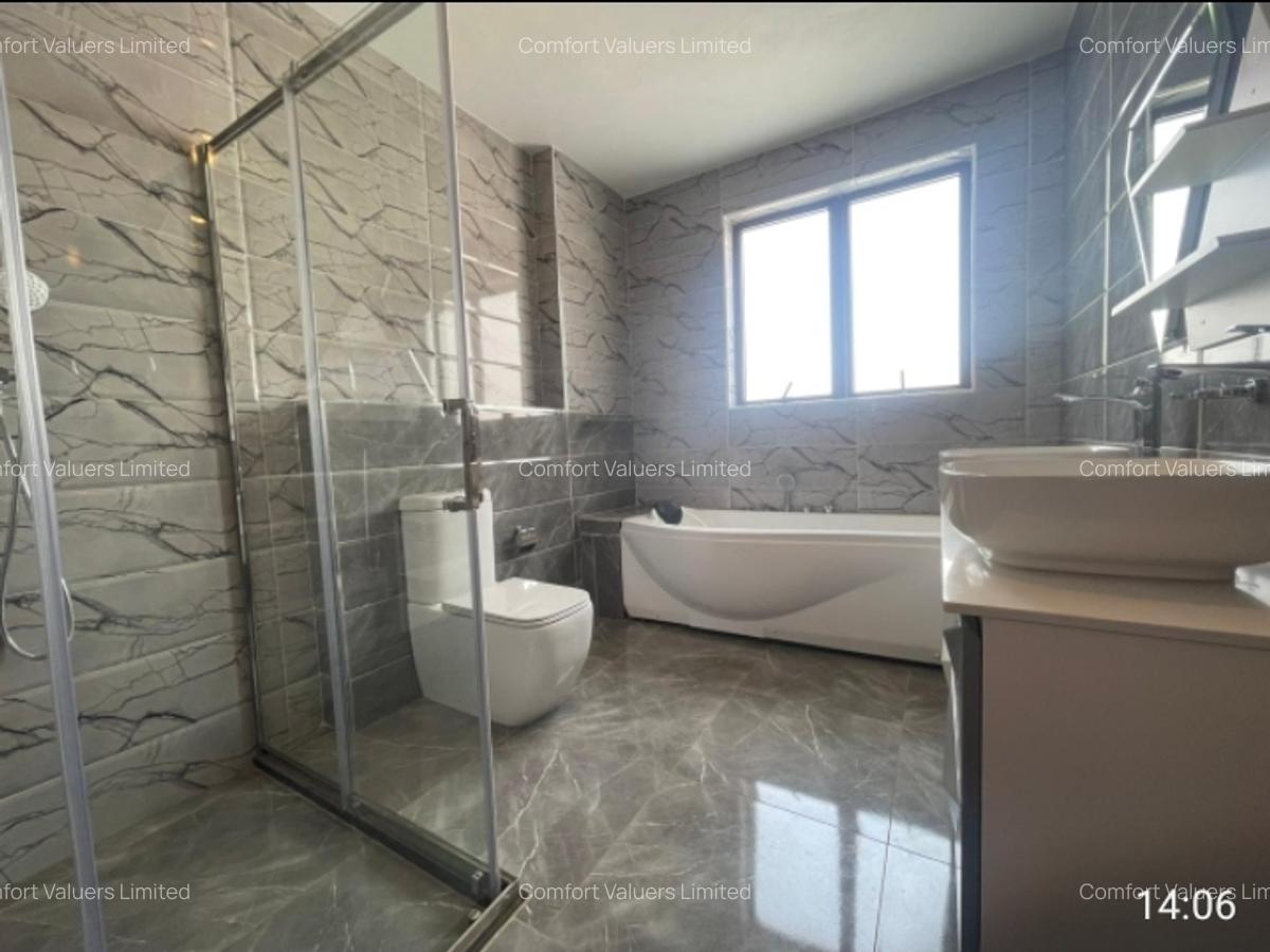 5 Bed Townhouse with En Suite at Runda - 6