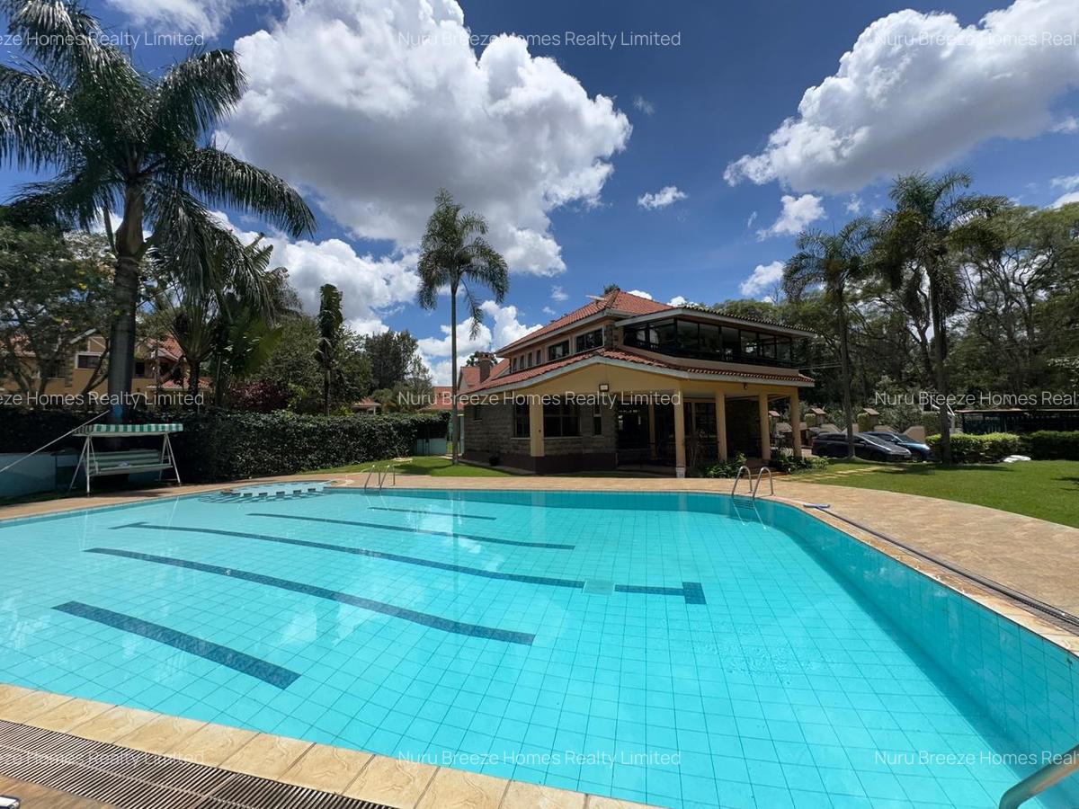 4 Bed Townhouse with En Suite in Lavington - 12