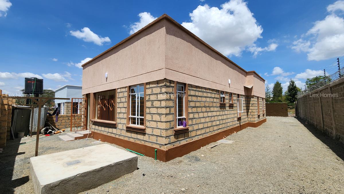 4 Bed House with En Suite at Rimpa Road - 12