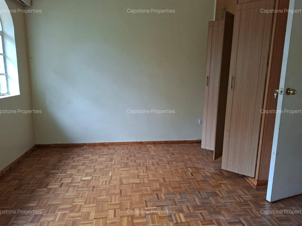 4 Bed House with En Suite in Runda - 19