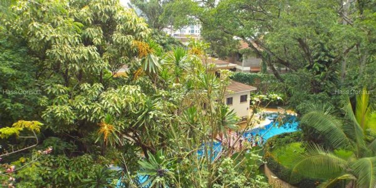 4 Bed Apartment with En Suite at Riverside Drive - 1