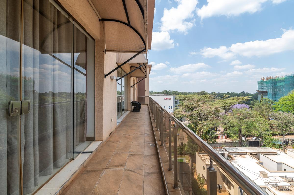 4 Bed Apartment with En Suite in Westlands Area - 3