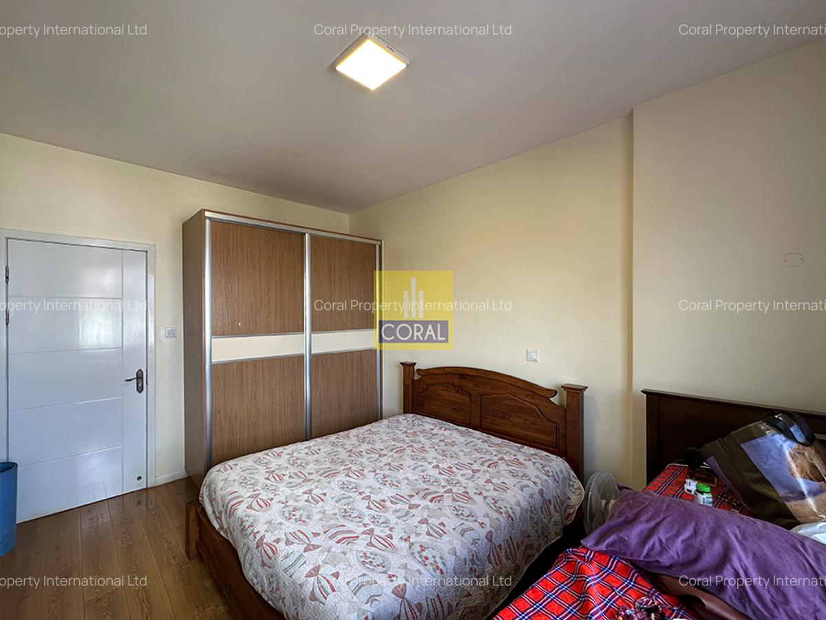 3 Bed Apartment in Brookside - 11