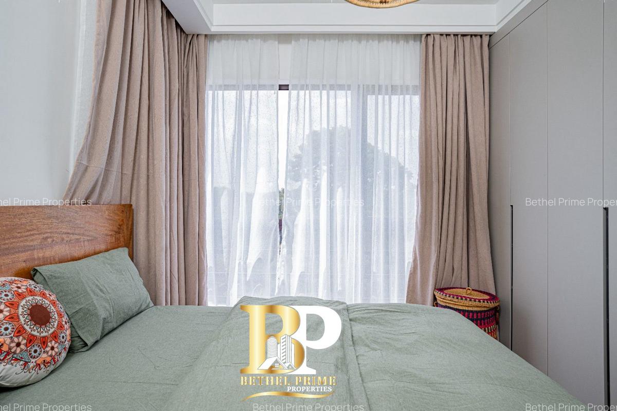 3 Bed Apartment with En Suite in Riverside - 8