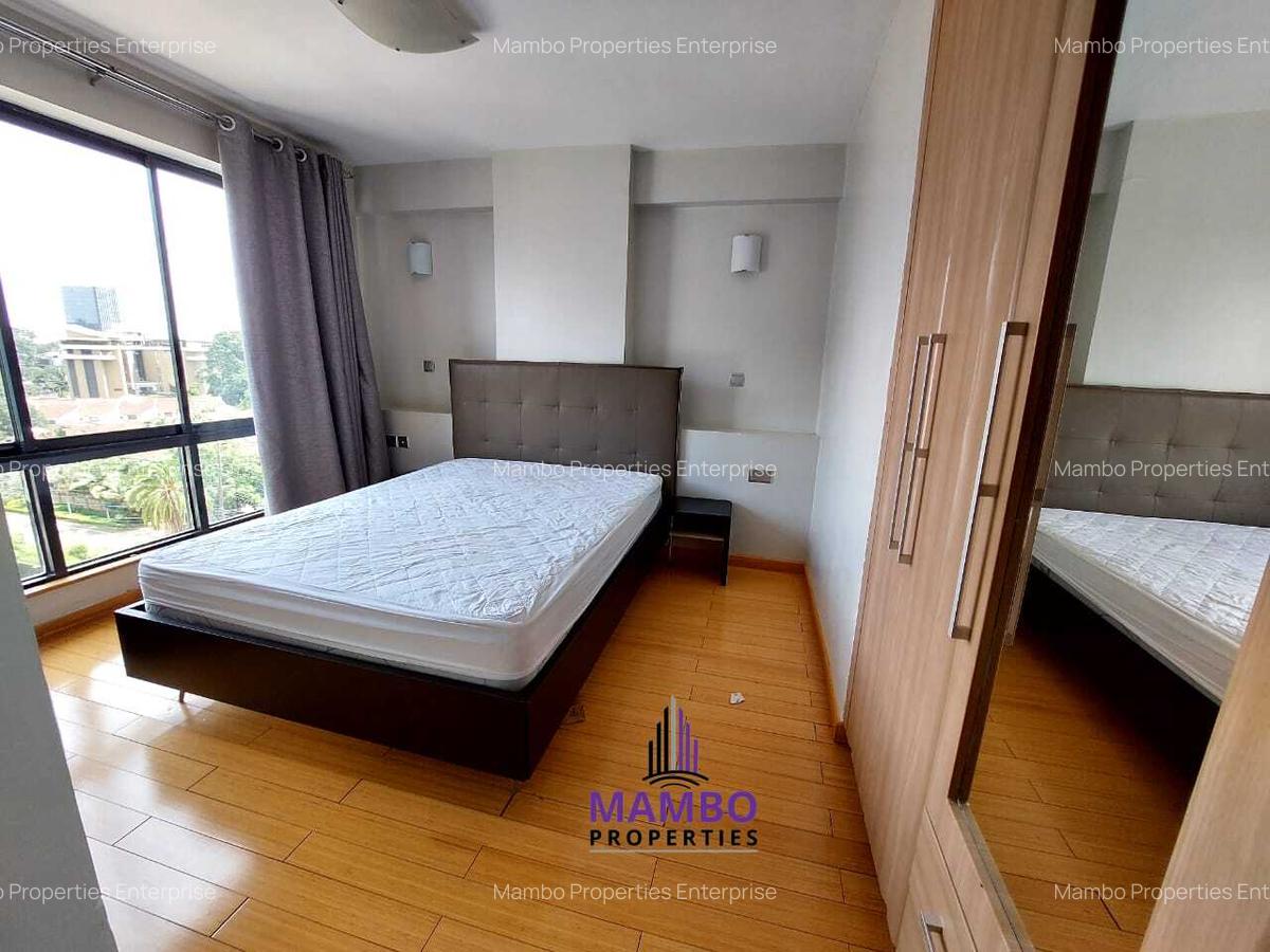 Serviced 2 Bed Apartment with En Suite at Brookside Drive - 8