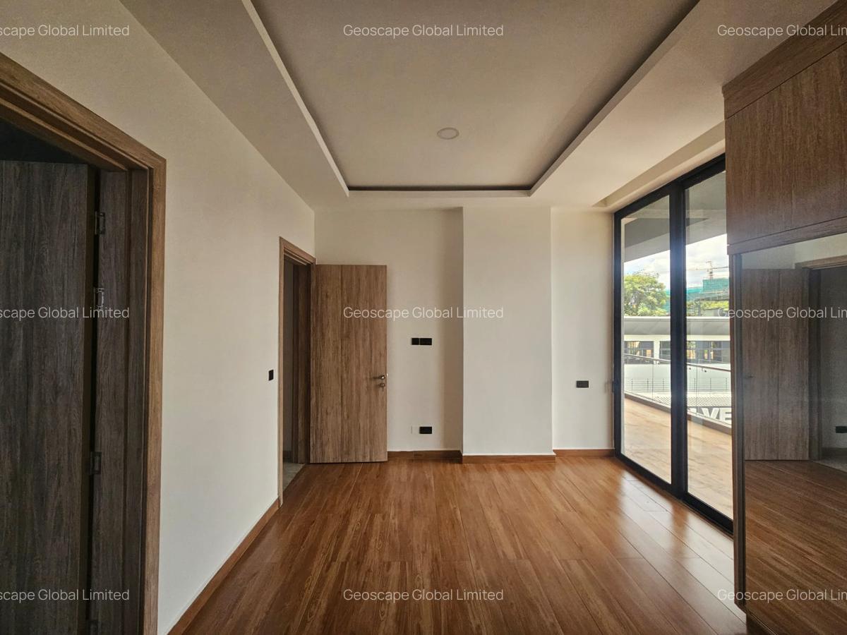 4 Bed Apartment with En Suite in Westlands Area - 2