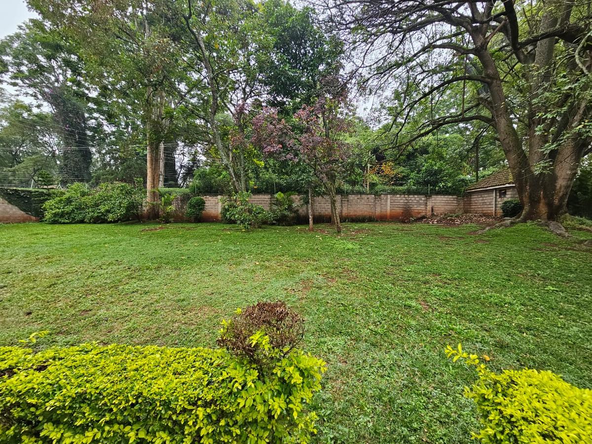 4 Bed House with En Suite in Rosslyn - 7