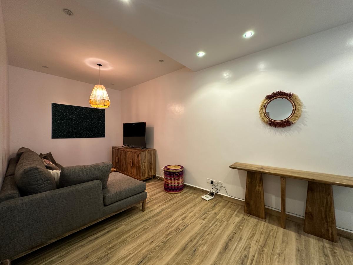Serviced 3 Bed Apartment with En Suite in Runda - 9