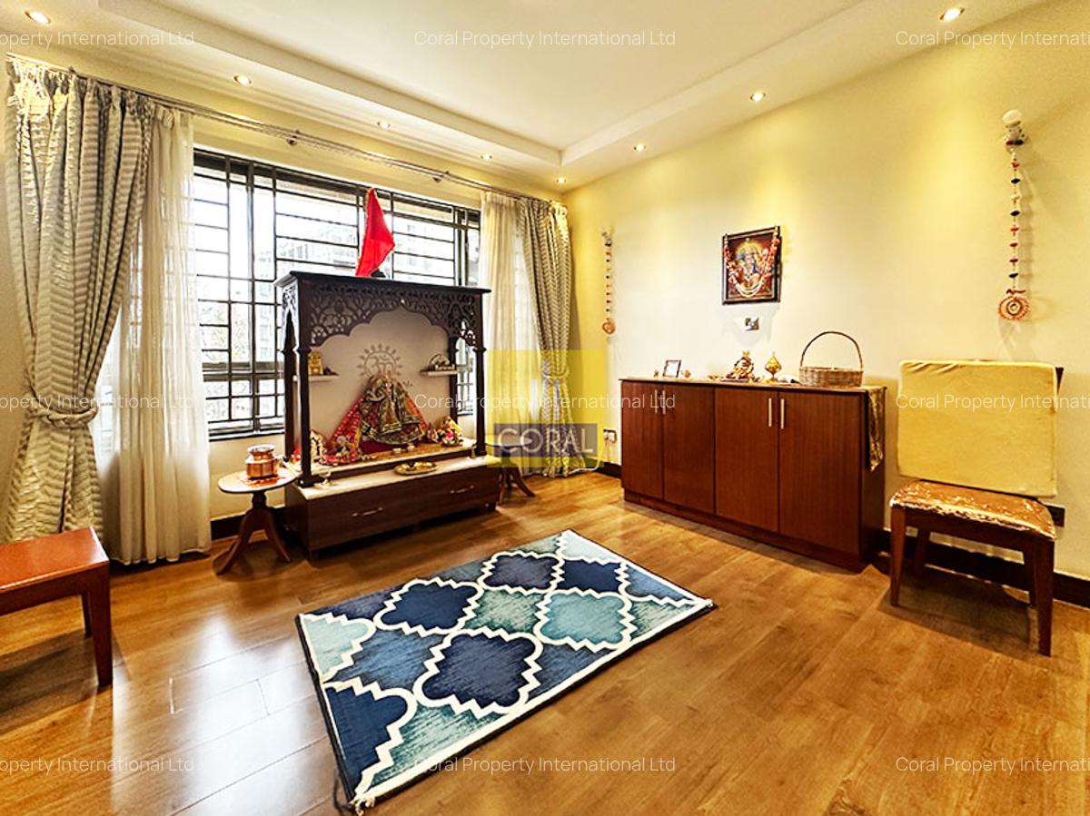 4 Bed Apartment in Parklands - 7