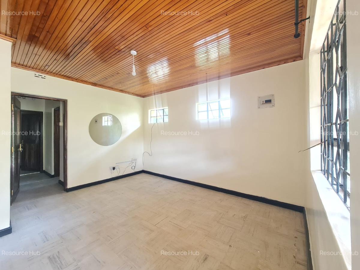 3 Bed House with Garden at Near Hilcrest - 9