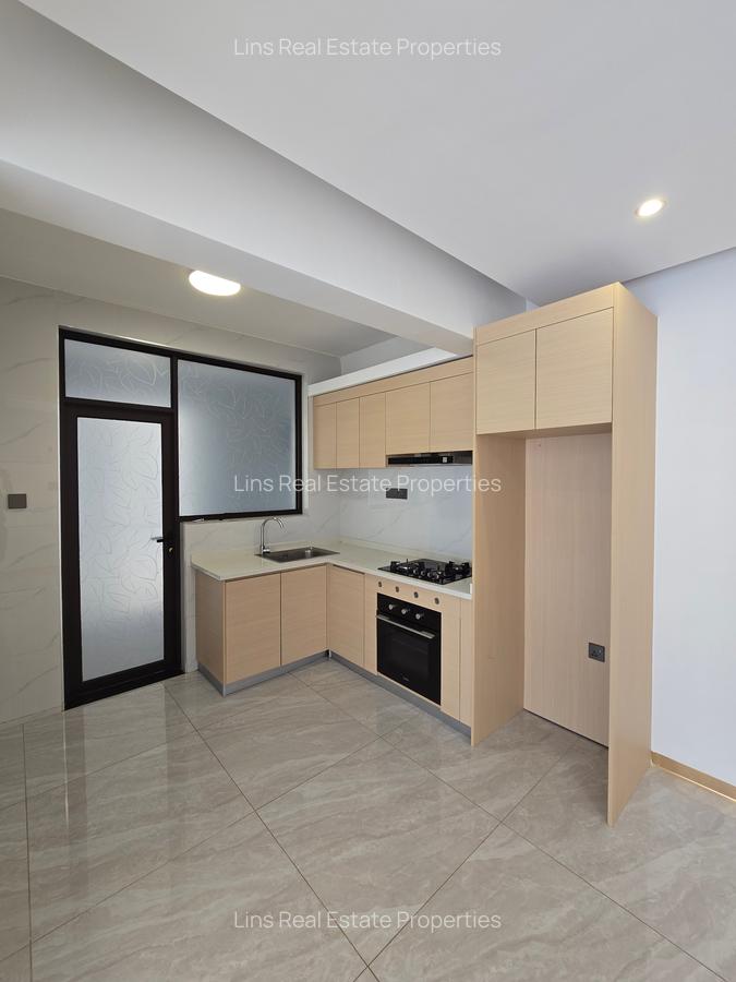 Serviced 1 Bed Apartment with En Suite in Kileleshwa - 5