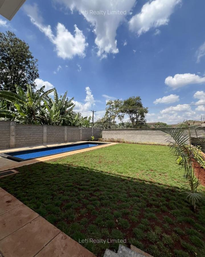 5 Bed Townhouse with En Suite in Lavington - 2