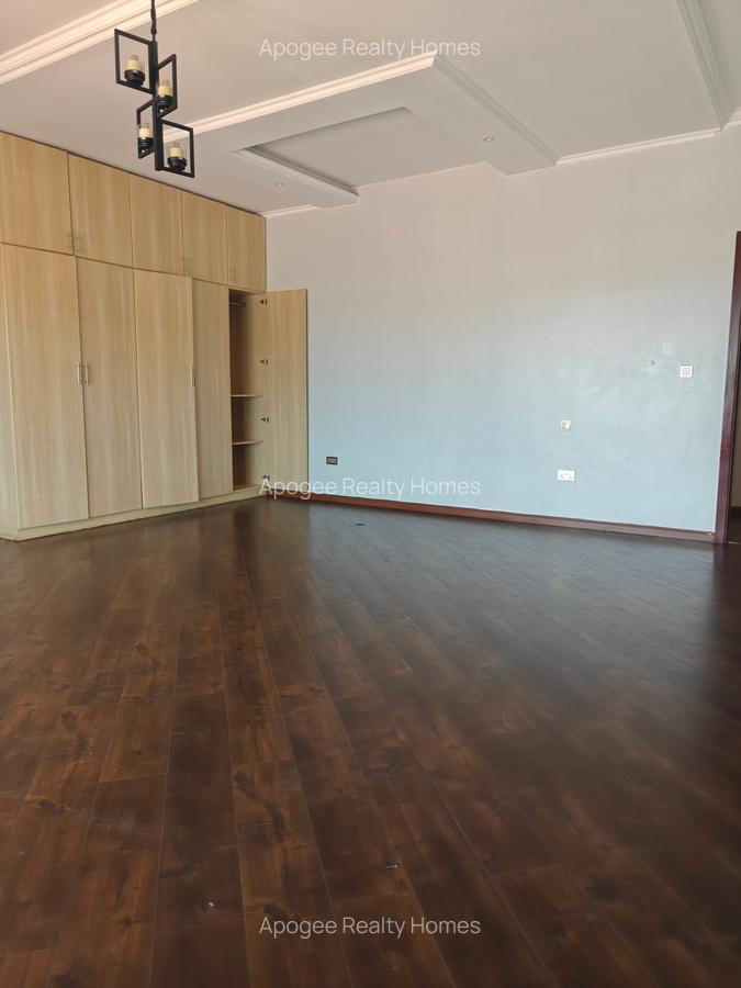 5 Bed House with En Suite at Muthaiga North - 13